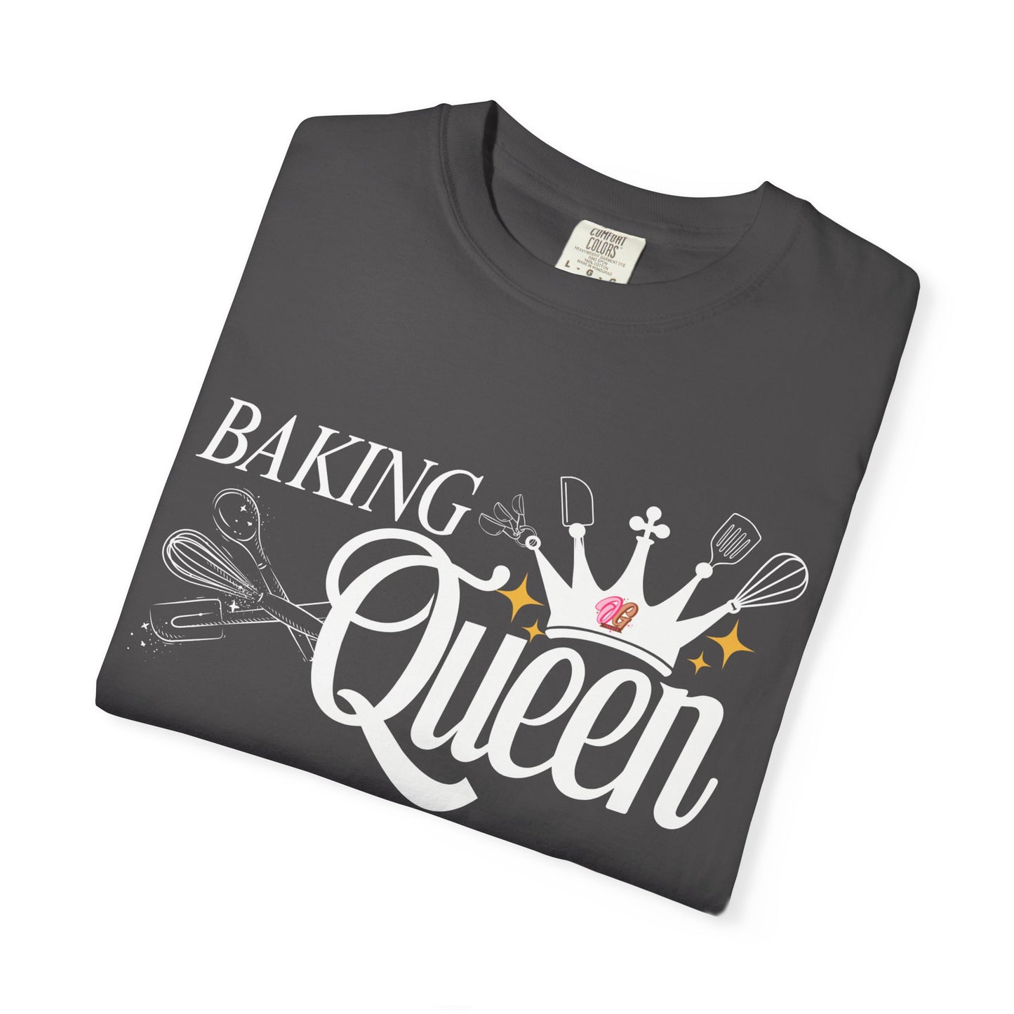 Baking Queen T-Shirt, Fun Baking Gift, Unisex Tee, Kitchen Lover Apparel, Baking Enthusiast Gift, Culinary Queen Shirt